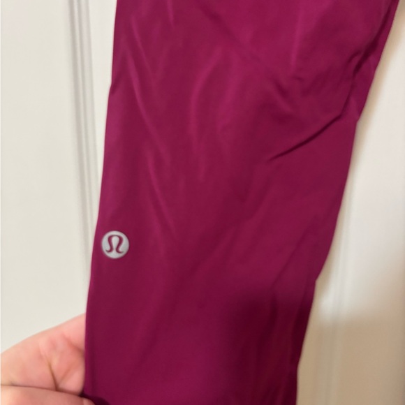 Lululemon Athletica Magenta Leggings Fast and Free 25” 5 pocket leggings - Picture 3 of 3